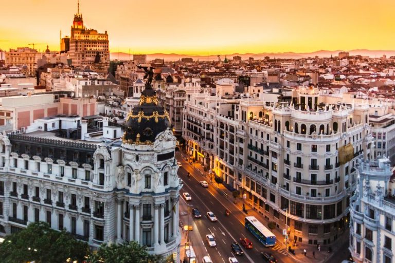 La Importancia de Elegir un Barrio con Infraestructuras de Alto Nivel: El Caso del Barrio de Salamanca en Madrid